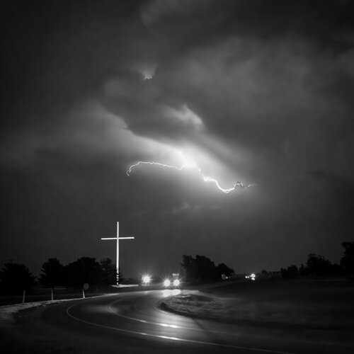Tornado Prayers von Joel Dyer, Fotografie kaufen auf Singulart