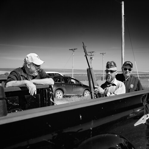 The Last Three Standing von Joel Dyer, Fotografie kaufen auf Singulart