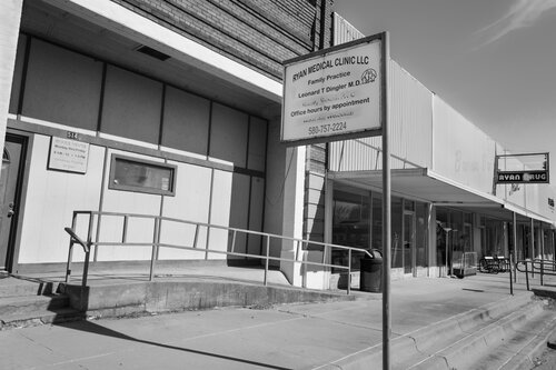 Last Doc for 100 miles by Joel Dyer, Photography for Sale on Singulart