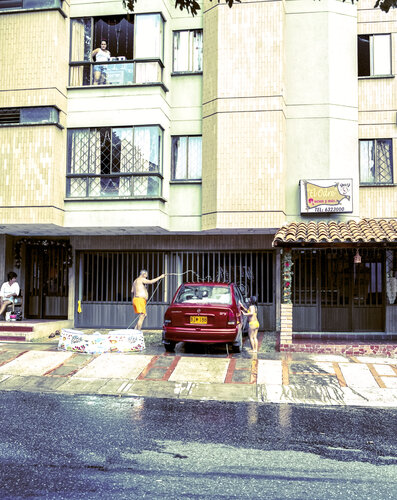 washing the car on Sunday morning von Francesco Majo, Fotografie kaufen auf Singulart