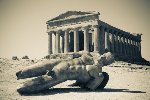 Fallen Icarus, Agrigento, Sicily, Italy van Cosmo Condina, Fotografie te koop op Singulart