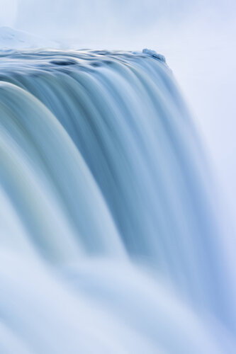 Eternal Waters, Niagara Falls par Cosmo Condina, Photographie en vente sur Singulart