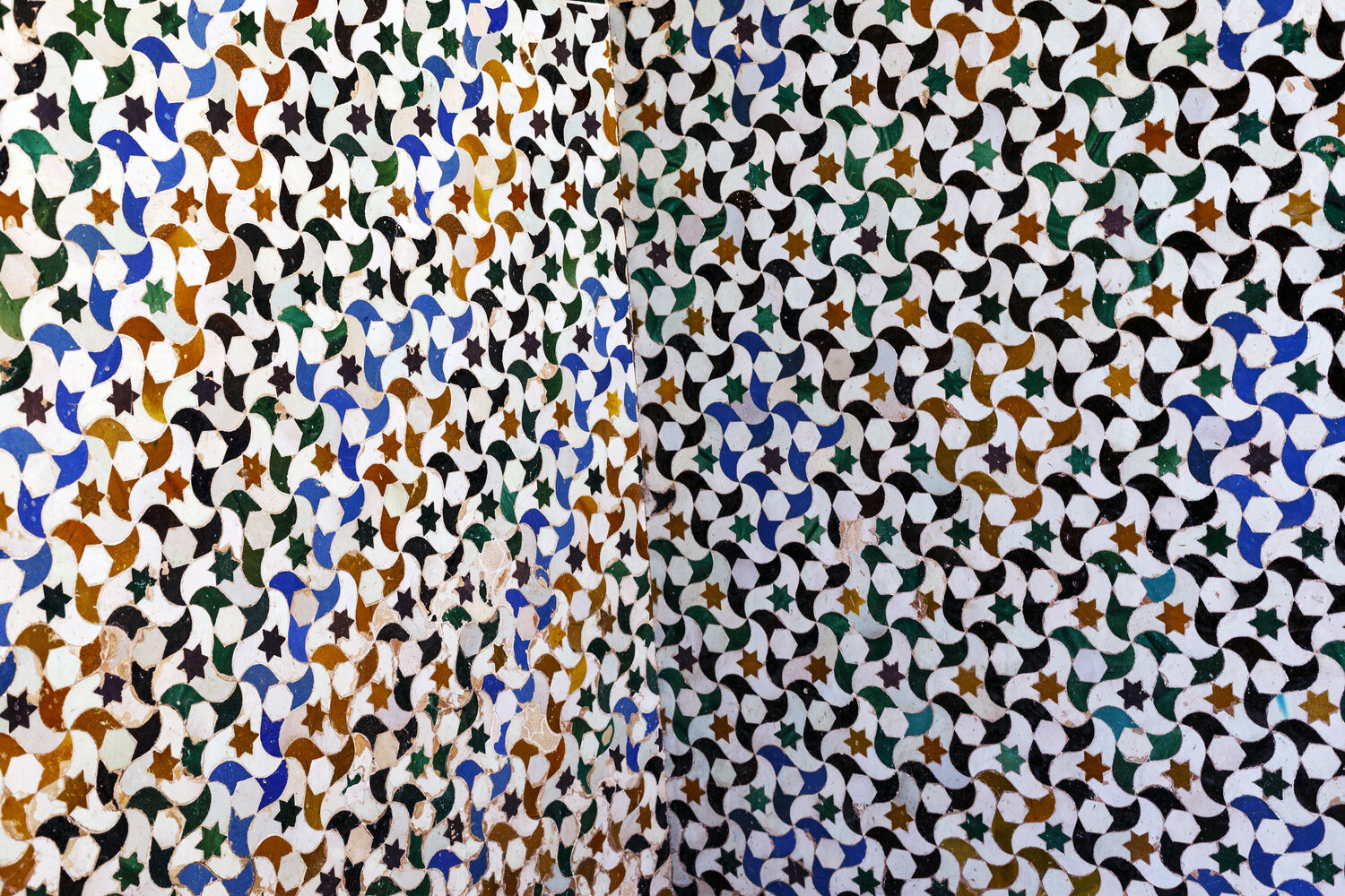 Fluttering Wall, Spain Cosmo Condina