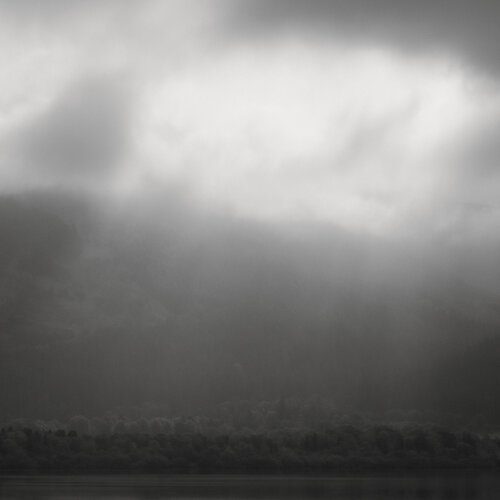 Beneath The Vail Of Heavens Light von Jonathan Edmund James, Fotografie kaufen auf Singulart
