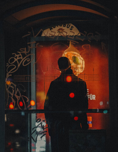 The Bus Station von Julian Franz, Fotografie kaufen auf Singulart