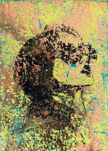 Shattered Glow - Abstract Portrait in Gold and Neon Layers van Natalie Yurpal, Werk op papier te koop op Singulart
