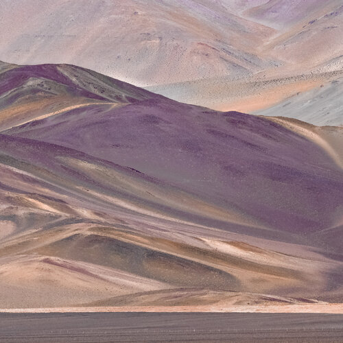 Serie Colores de Los Andes - Cazadero Grande 2 - Andes Catamarca von Claudia Ocanto, Fotografie kaufen auf Singulart