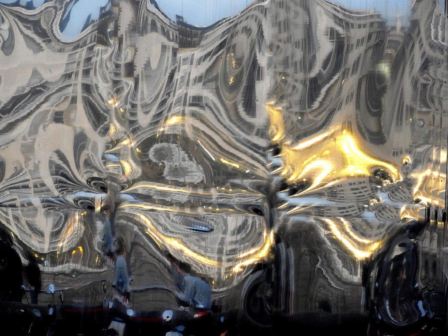 Serie : Transformar ciudades. Título: edificios sinuosos. Kristina Taltavull