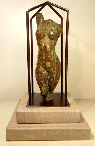 El altar de venus by M. R. Arroyo, Sculpture for Sale on Singulart