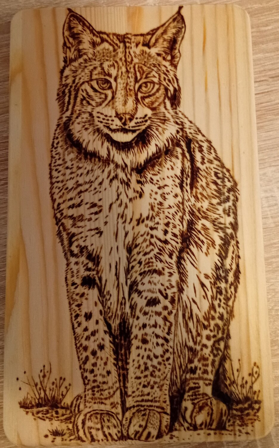 Brandmalerei auf Frühstücksbrett (Luchs) Valentin Kern Originalgemälde zu verkaufen