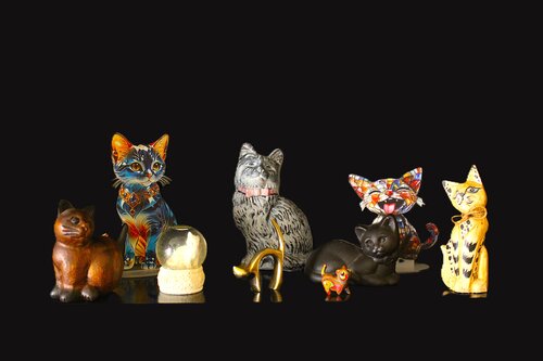 The Cat Family - no. 2 Black von Damian Ebejer, Fotografie kaufen auf Singulart