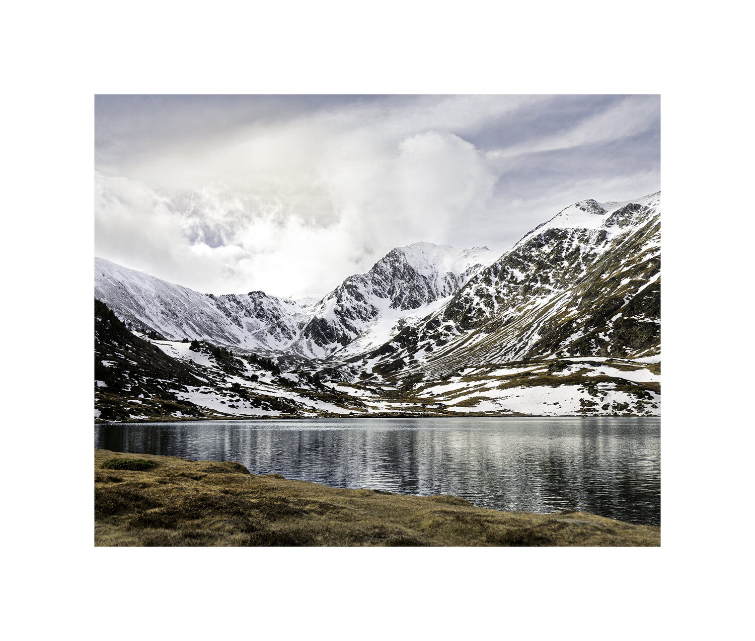 Lac de Trebens, Pyrénées Monica Oliveras Bancells Fotografie zu verkaufen