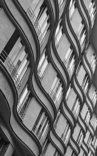 Waves - Passauerstrasse, Berlin, Germany di Arthur Marcus, Fotografia in vendita su Singulart