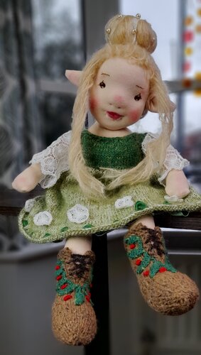 Faelwen the Woodland Elf von Zahra Hart, Textil kaufen auf Singulart