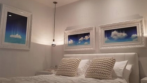 Miami Clouds van Tomaz Favilla, Digitaal te koop op Singulart
