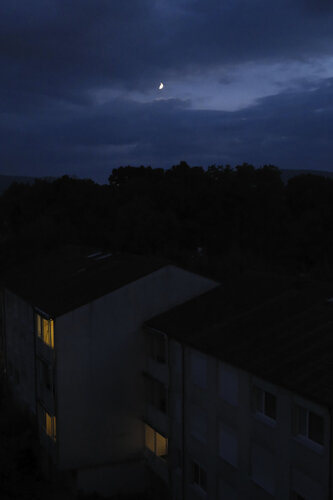 Through my window at night von Nadine Loretan, Fotografie kaufen auf Singulart
