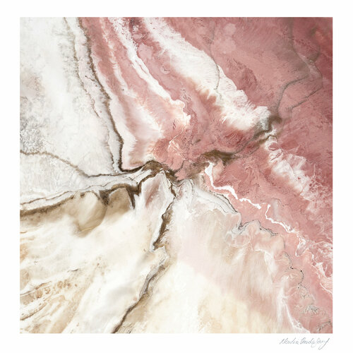 Hutt Lake in Pink di Martine Vanderspuy, Stampa in vendita su Singulart