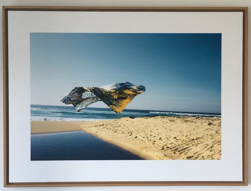 OCEANO SURVIVAL encadrée di Anne Garde, Fotografia in vendita su Singulart