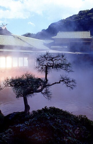 20 - Beppu-Japan van Anne Garde, Fotografie te koop op Singulart