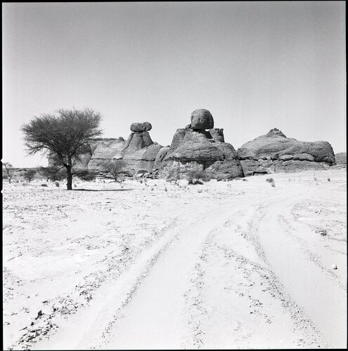 4 - Hoggar. Le Sphinx de Anne Garde, Fotografía a la venta en Singulart