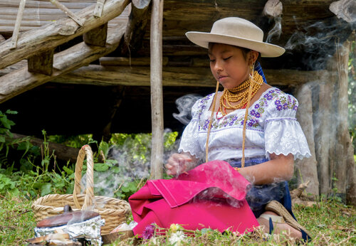 Las labores de Kaya Yarina de Raul Martin, Fotografía a la venta en Singulart