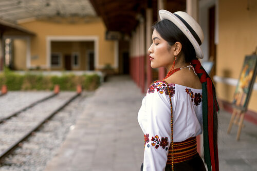 La musa del pueblo Puruwa by Raul Martin, Photography for Sale on Singulart