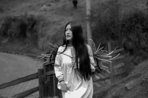 La tradición como carga van Raul Martin, Fotografie te koop op Singulart