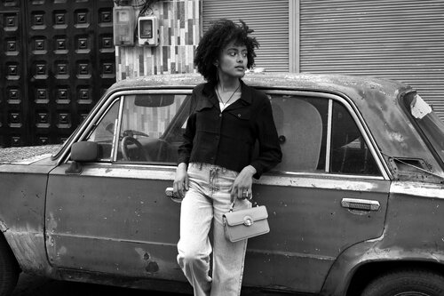 Elegancia en ruinas von Raul Martin, Fotografie kaufen auf Singulart