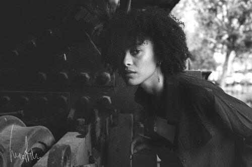 Entre hierro y piel von Raul Martin, Fotografie kaufen auf Singulart