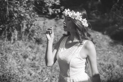 La flor del renacer van Raul Martin, Fotografie te koop op Singulart