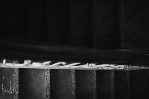 La escalera bipolar von Raul Martin, Fotografie kaufen auf Singulart