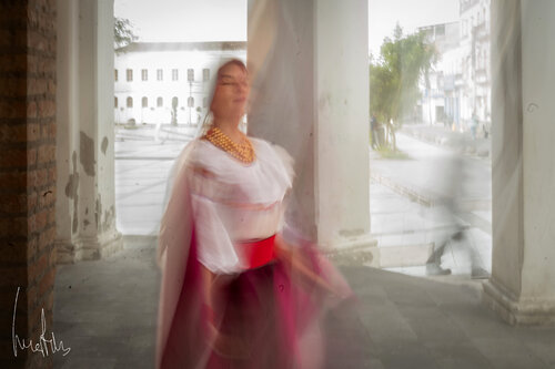 Retrato artístico: Fragmentos de un Sueño de Seda di Raul Martin, Fotografia in vendita su Singulart