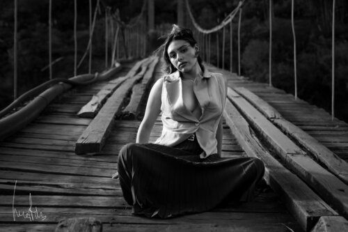 ¡¡Pieza exclusiva!! - El umbral del desenfreno van Raul Martin, Fotografie te koop op Singulart