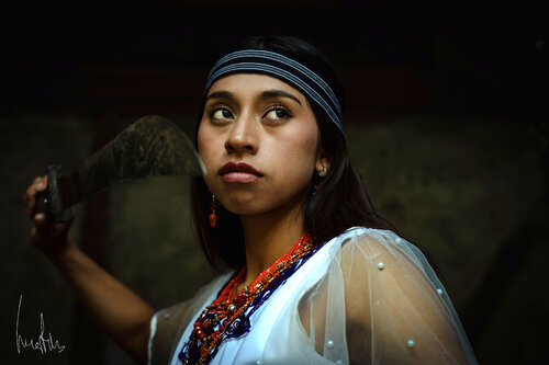 ¡¡Pieza exclusiva!! - Fotografía artística de autor sobre la identidad y la mirada resiliente par Raul Martin, Photographie en vente sur Singulart