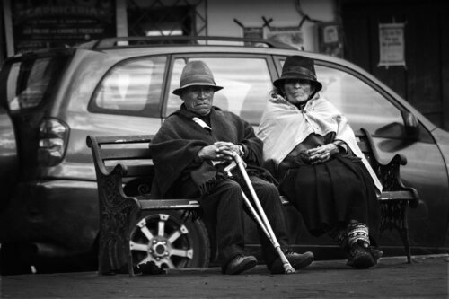 Bajo el velo de los sombreros eternos von Raul Martin, Fotografie kaufen auf Singulart