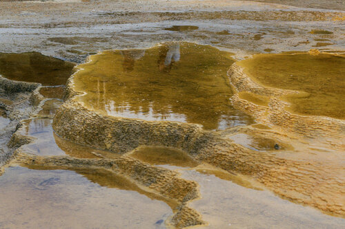 Salinas de Guaranda, Ecuador - Más allá de la orilla del salar par Raul Martin, Photographie en vente sur Singulart