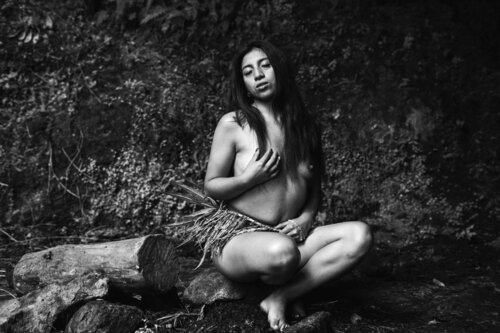 Conexión carnal en la amazonia de Ecuador von Raul Martin, Fotografie kaufen auf Singulart