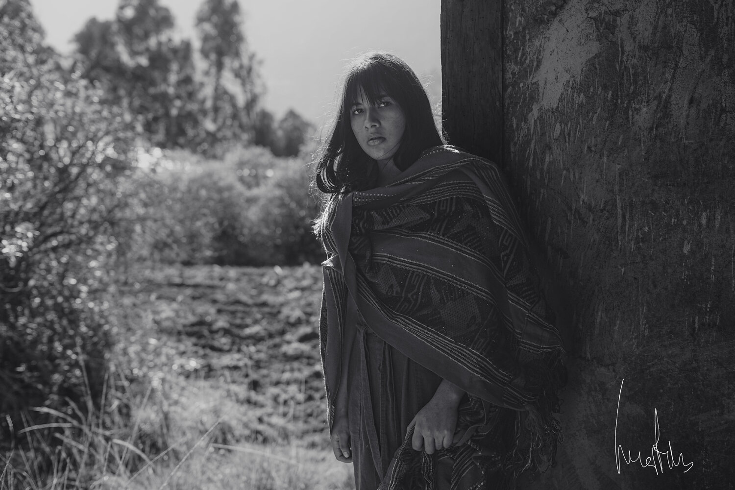 La vida del campo y visitas inesperadas Raul Martin Fotografie zu verkaufen