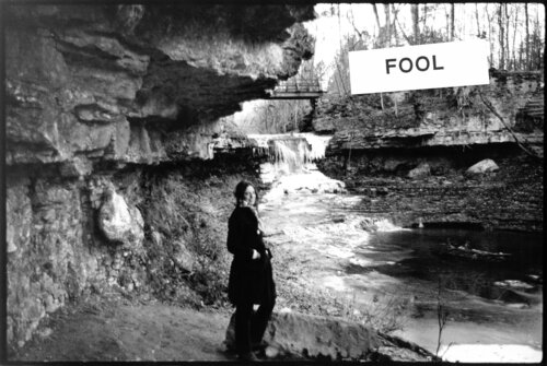 Fool - The Libel Project de Diana Mara Henry, Fotografía a la venta en Singulart