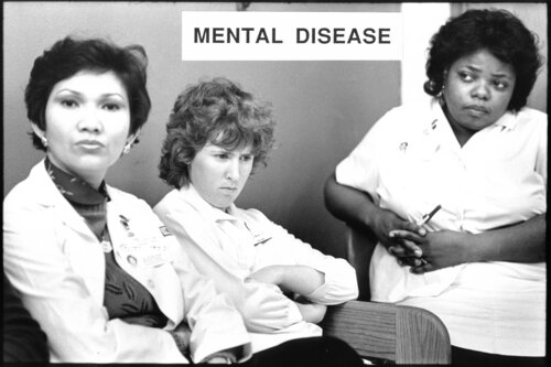 Mental Disease - The Libel Project von Diana Mara Henry, Fotografie kaufen auf Singulart