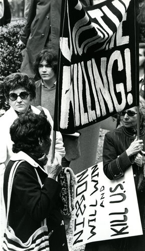 Nixon Will Win and Kill U.S. de Diana Mara Henry, Fotografía a la venta en Singulart