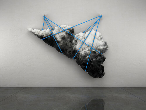 Nube con cuerda azul par Oscar Azula, Autres supports en vente sur Singulart