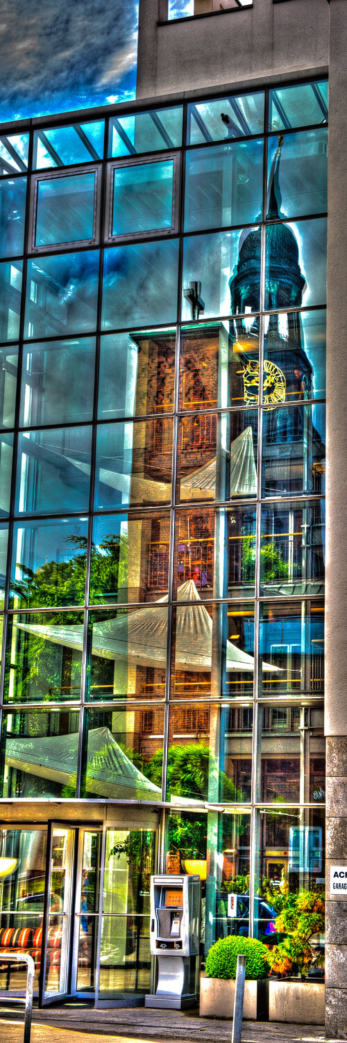 Mirrored Structure Peter Steiner