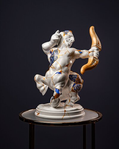 Sagittarius Zodiac Sign Kintsugi Collection von Valeria Anton, Skulptur kaufen auf Singulart