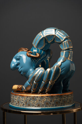 Scorpio - Blue Masquerade von Valeria Anton, Skulptur kaufen auf Singulart