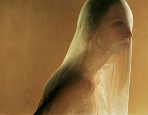 Veiled Figure 3 di Christopher Micaud, Fotografia in vendita su Singulart