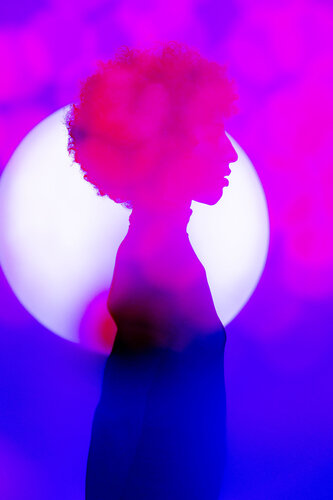 L_DOT - No AI, but looking like AI. par Ákos Burg, Photographie en vente sur Singulart