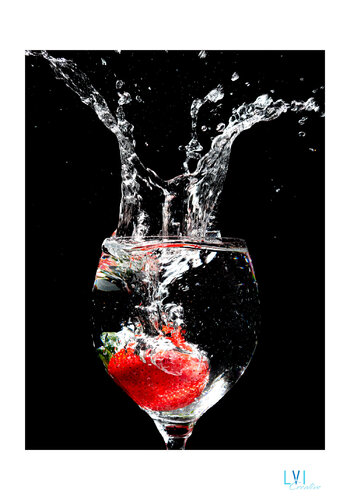La Danza del Agua 1 by Lidia Valle Hernández, 사진 for Sale on Singulart