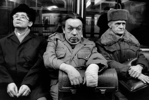 Berlin U-Bahn Linie A 1987 Deutschland de Harald Hauswald, Fotografía a la venta en Singulart