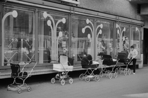 Kaufhaus Fix de Harald Hauswald, Fotografía a la venta en Singulart